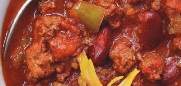 Острый мясной соус с фасолью