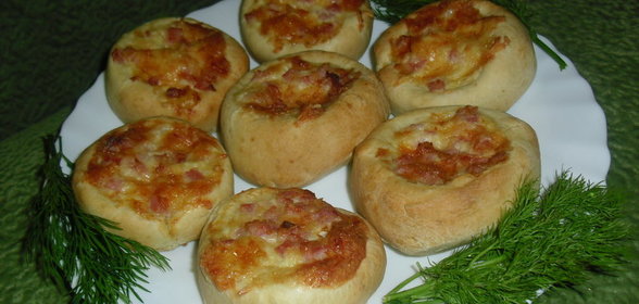 Сельдь жареная с луковым соусом