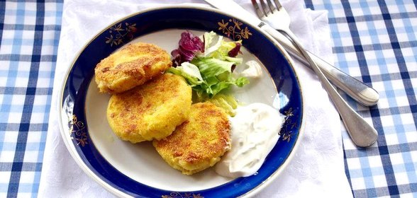 Картофельные битки с ветчиной в кукурузной панировке