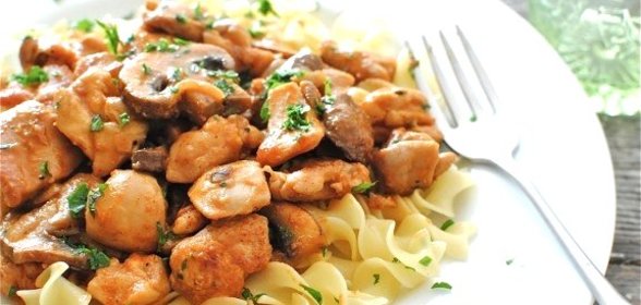 Бефстроганов из курицы