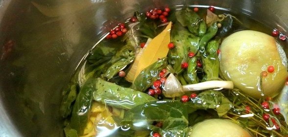 Ароматное масло с травами и чесноком