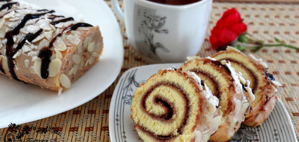 Бисквитный рулет с земляничным повидлом и трюфельной ноткой