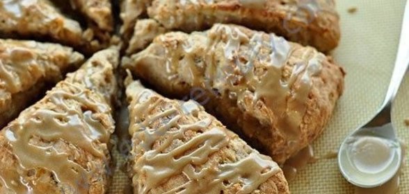 Сладкий банановый хлеб с глазурью