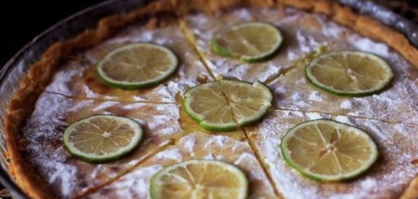 Бутерброд, запеченный с мясом или колбасой