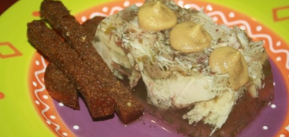 Базовое заливное из курицы с сухой кавказской аджикой