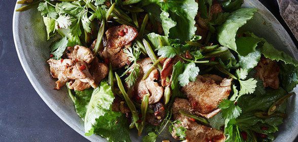 Свинина с баклажанами и перцем чили