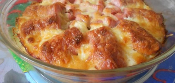 Рисовая запеканка с сосисками