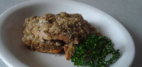 Мясо по- барски с орехами