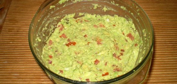 Гуакамоле с соком лайма