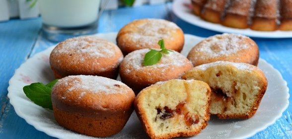 Кексы на кефире с джемом