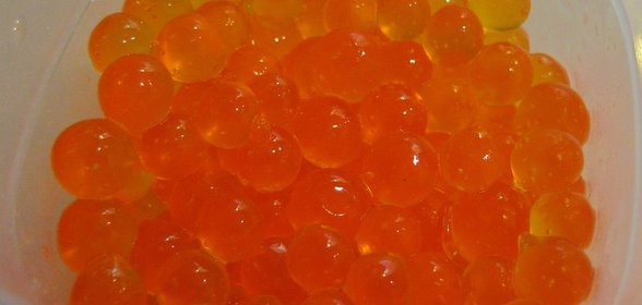 Фальшивая икра (из желе)