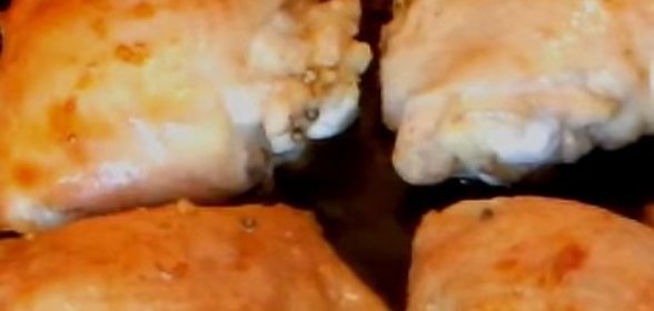 Куриные бёдрышки в винном маринаде