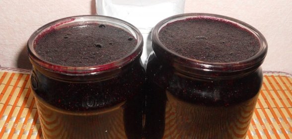 Черная смородина с сахаром на зиму