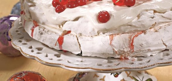 Торт безе с вареньем