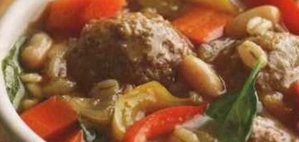 Суп с перловкой и мясными шариками