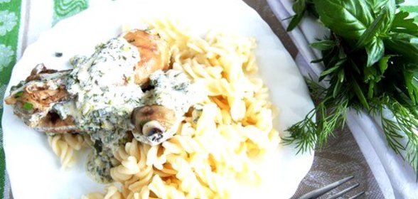 Сливочный соус из тыквенных семечек с чесноком