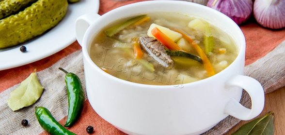 Сырой джем из черной смородины