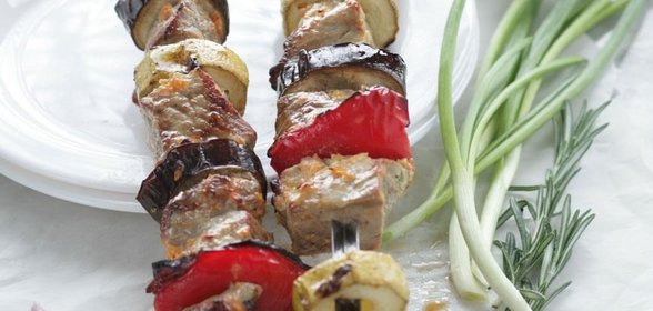 Шашлык из свинины в овощном маринаде