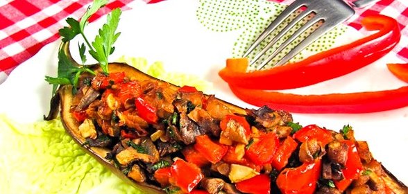Баклажаны, фаршированные грибами