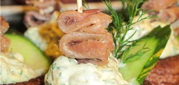 Закуска из шампиньонов с анчоусами WELCOM