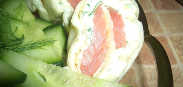 Рулет из лаваша с рыбой (вариация)