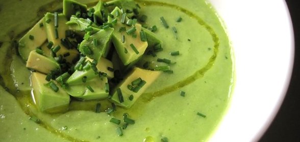 Зеленый гаспачо для сыроедов