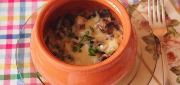 Грибы в горшочке