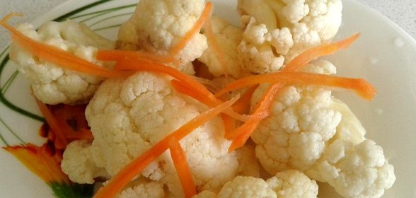 Хрустящая маринованная цветная капуста