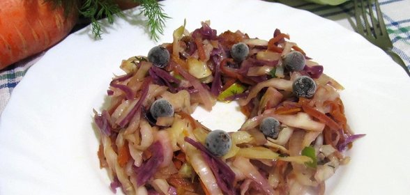 Тушеная белокочанная и краснокочанная капуста