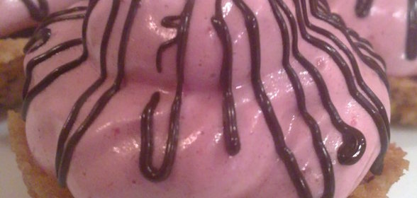 Трюфельно -вишневые корзиночки