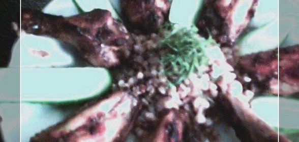 Куриные крылья в медово-гранатовом маринаде