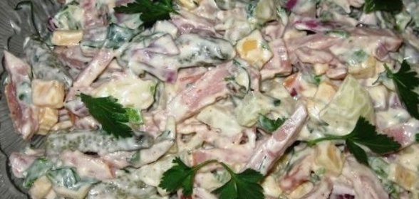 Салат с твердым сыром