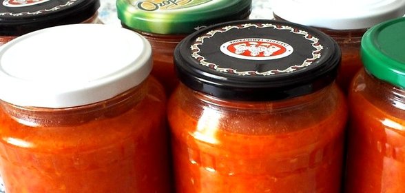 Кабачковая икра с помидорами на зиму