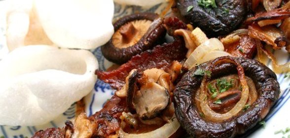 Грибы с ветчиной и имбирем