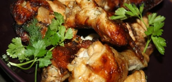 Шашлык из курицы (быстрый маринад на уксусе белого вина и соевом соусе)