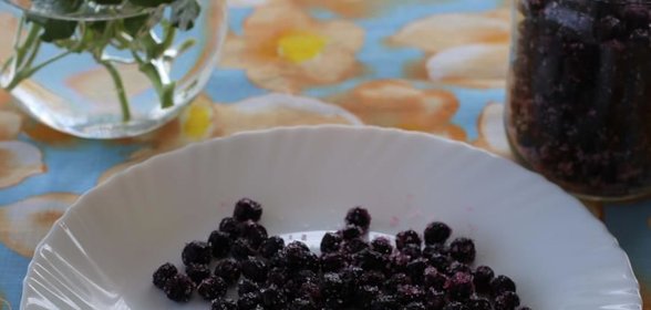 Цукаты из черноплодной рябины