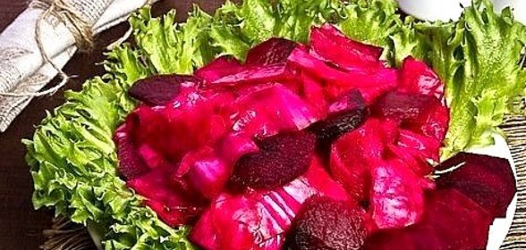 Квашеная капуста со свёклой