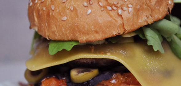 Средиземноморский бургер