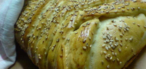 Датская закусочная плетёнка с мясом индейки и сыром