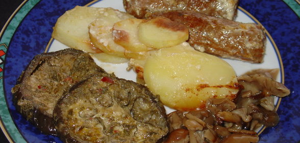 Чевапчичи с картошкой