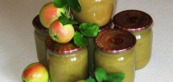 Яблочное пюре-заготовка для будущей выпечки, приготовления десертов