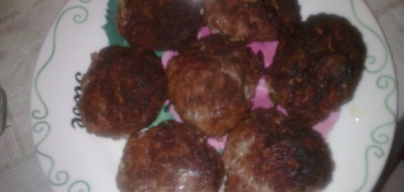 Котлетки индюшачьи с творогом и зеленым луком