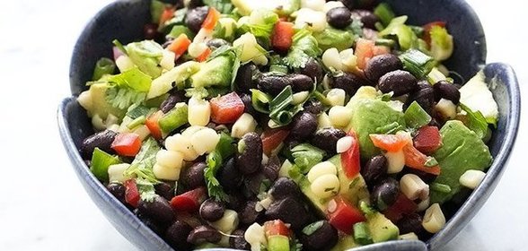Салат с черной фасолью