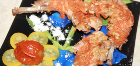 Кролик в молочно-соевом соусе, под морковно-луковой «шубой»