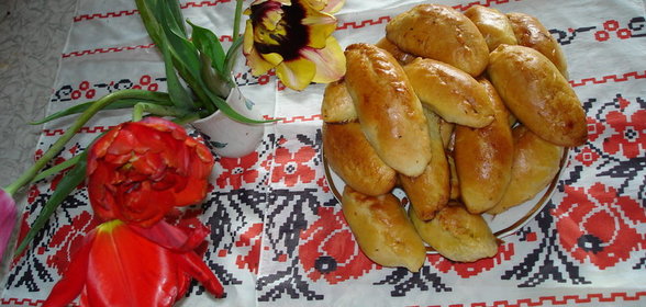 Золотистые воздушные пирожки( без яиц)