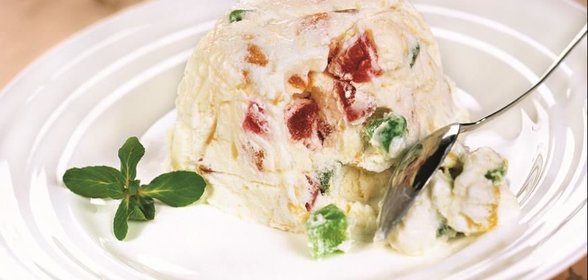 Замороженный сливочный десерт с цукатами