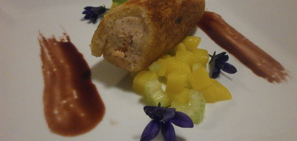 Рулетики из хлеба с рыбной начинкой