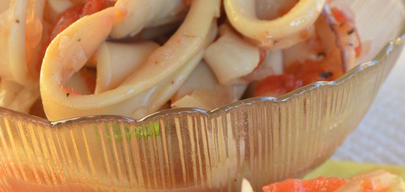 Кальмары по-эгейски (мультиварка)