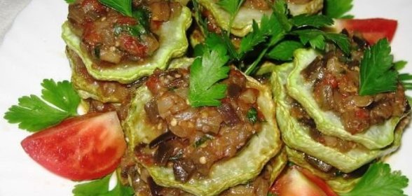Кабачки с баклажанной икрой