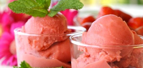 Замороженный клубничный йогурт